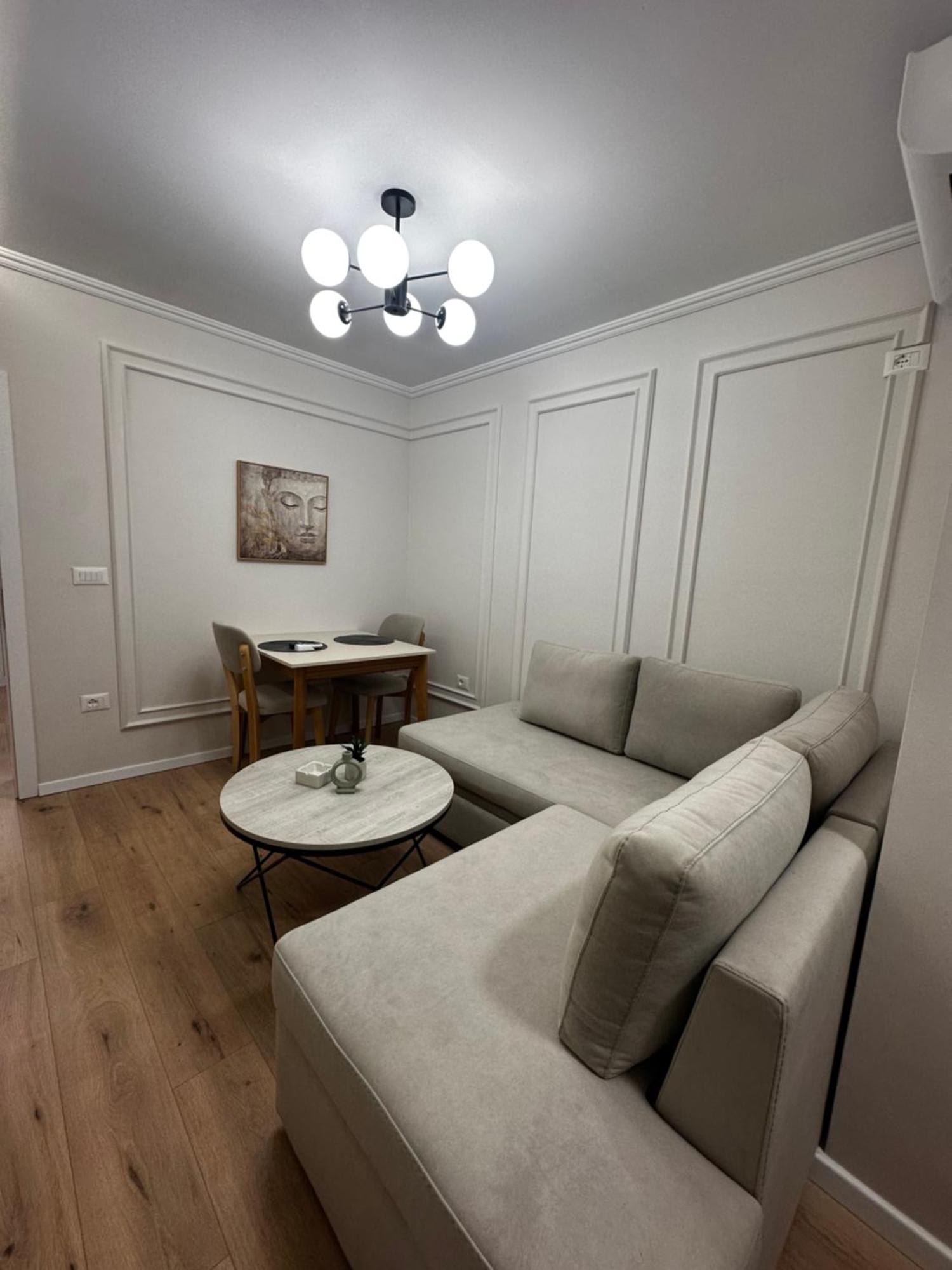 Mera Apartment *